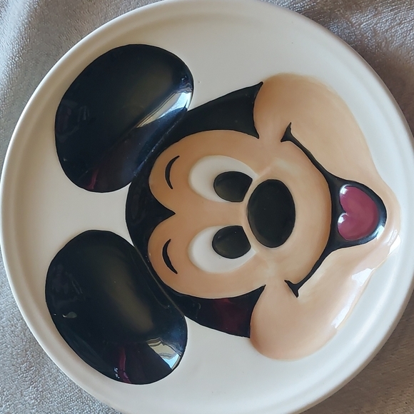 Vintage Disney ceramic handpainted plates Donald Duck and Mickey Mouse - Picture 2 of 10